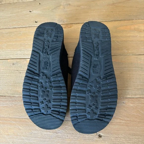 Hey Dude Black Women's Sneakers - Picture 5 of 5